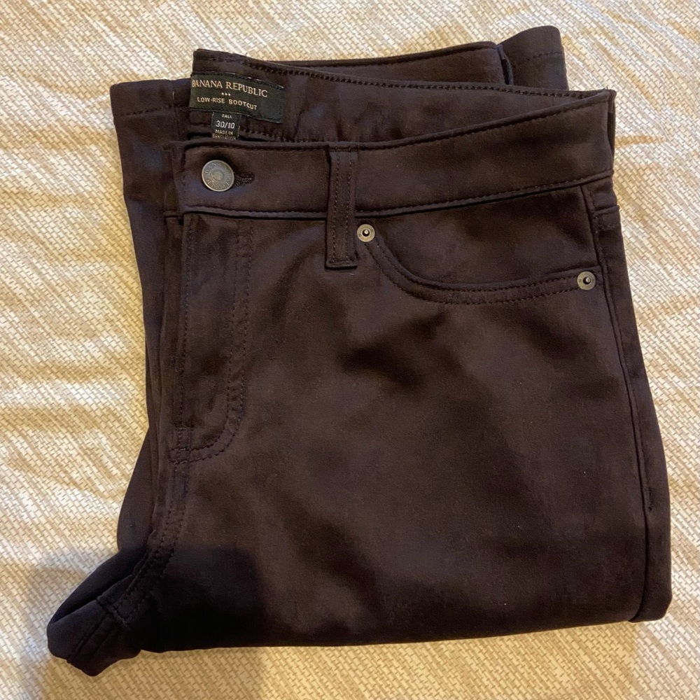 Banana Republic vegan suede boot cut, low rise